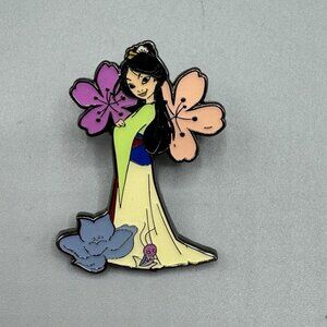 Loungefly Disney Princess Best Friends Mulan& Cri-Kee Blind Pin